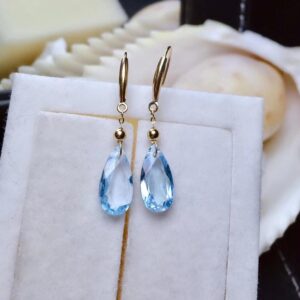 Brincos de gota com pedras preciosas